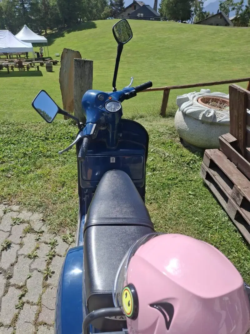 Piaggio Vespa PX150E (3)