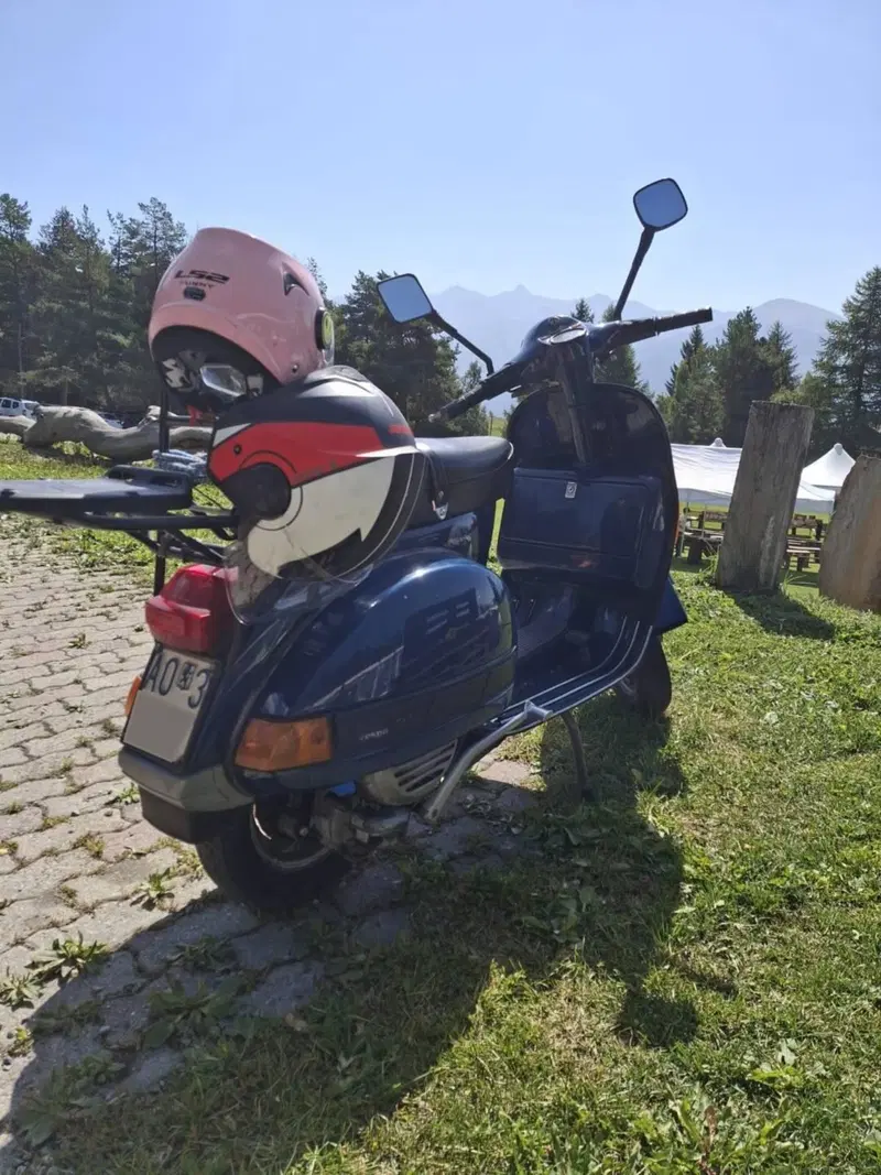 Piaggio Vespa PX150E (4)