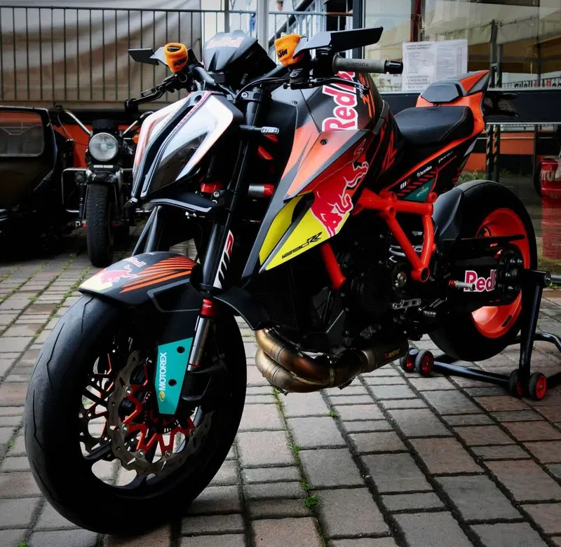 KTM 1290 Super Duke RR (2023) (5)