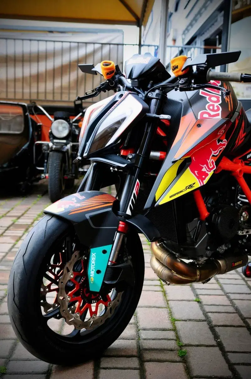 KTM 1290 Super Duke RR (2023) (6)