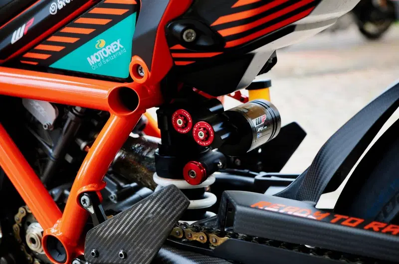 KTM 1290 Super Duke RR (2023) (10)