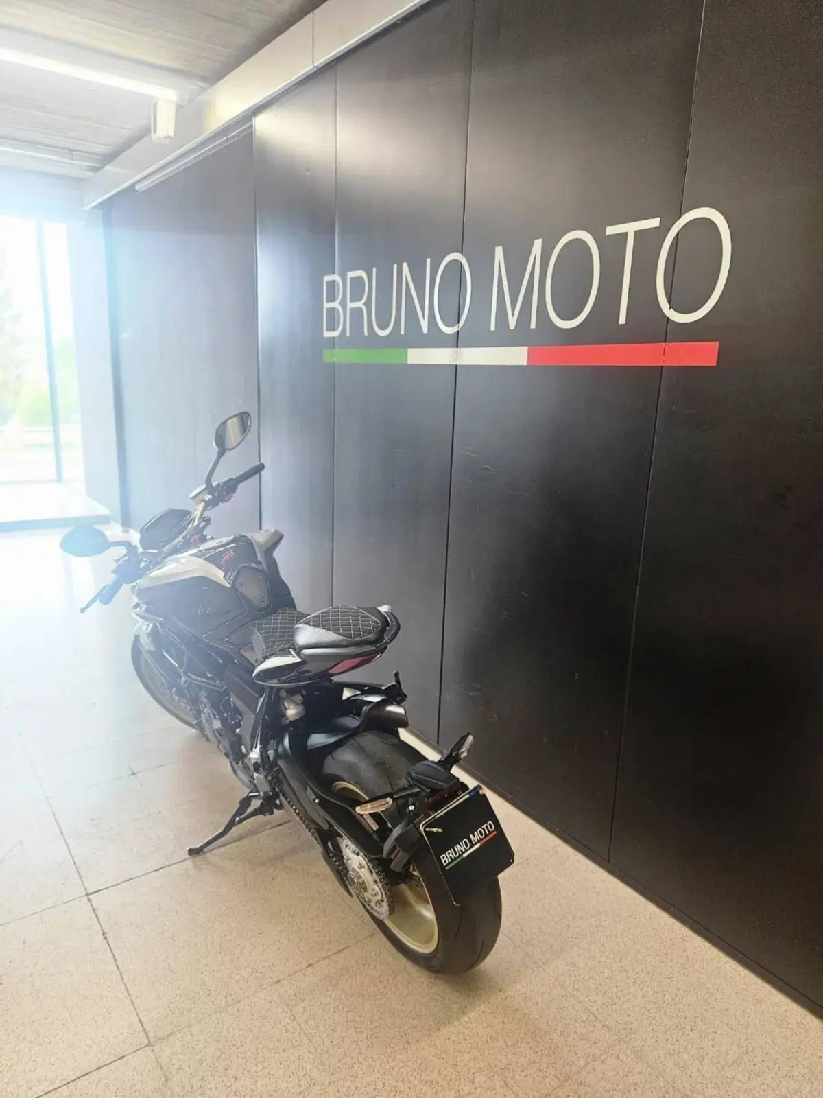 MV Agusta Brutale 800 RR (2021 - 25) (7)