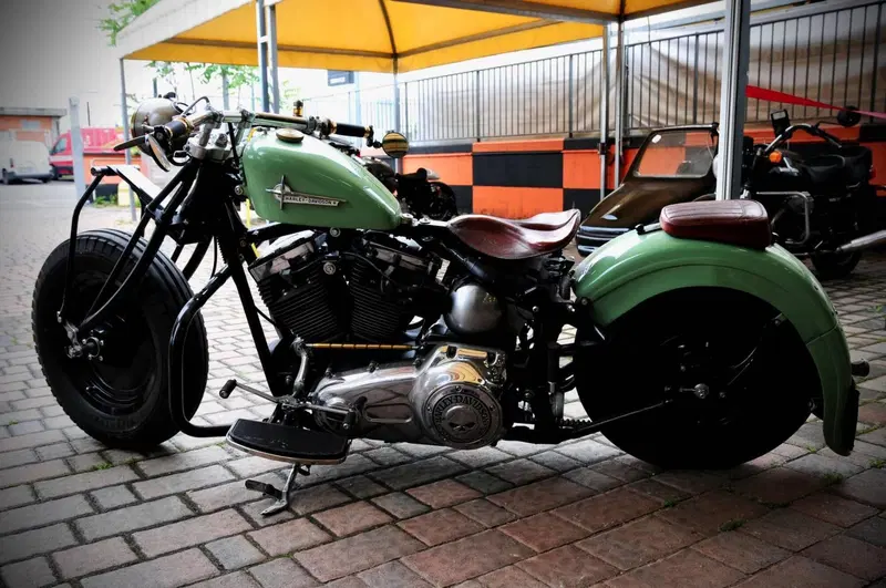 Harley-Davidson 1584 Springer Classic (2006 - 07) - FLSTSC (4)