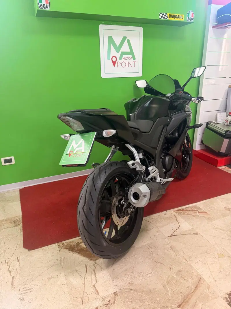 Yamaha YZF R125 (2021 - 22) (4)