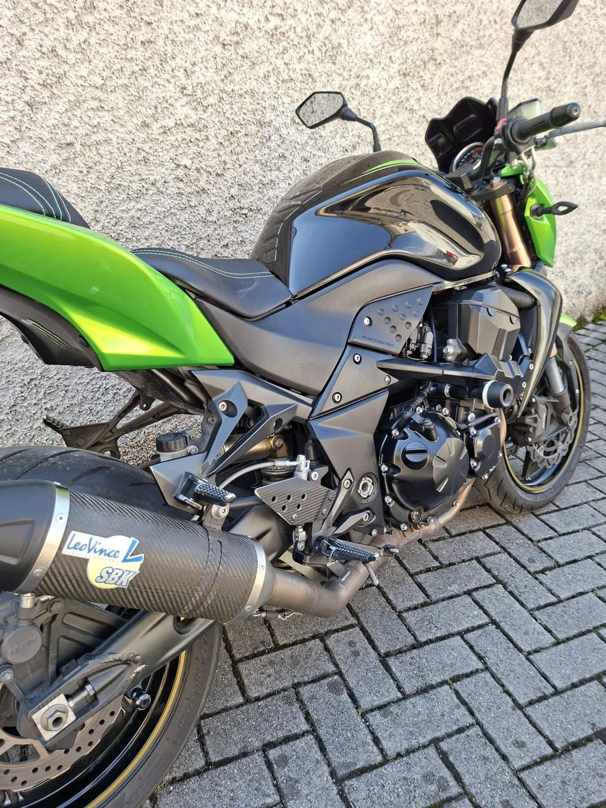 Kawasaki Z 750 R (2011 - 14) (3)