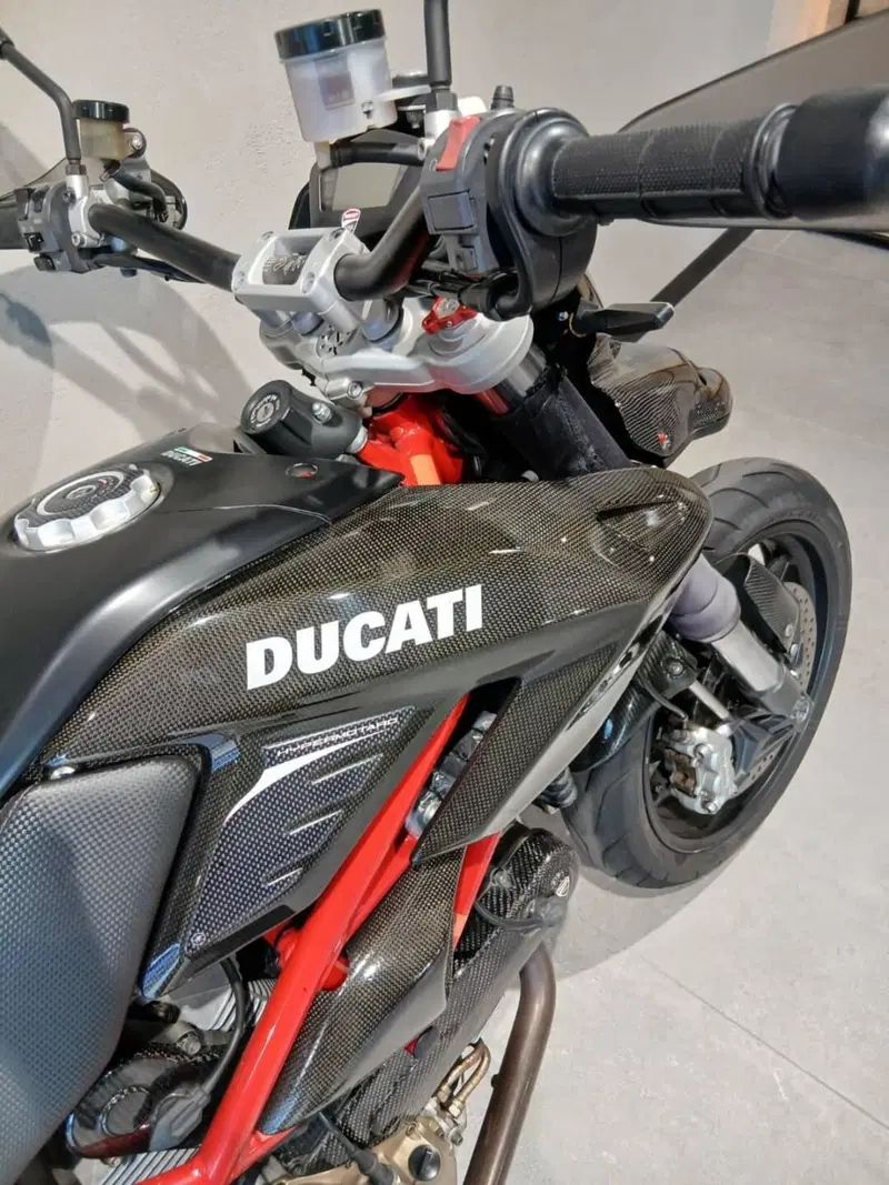 Ducati Hypermotard 1100 (2007 - 09) (10)