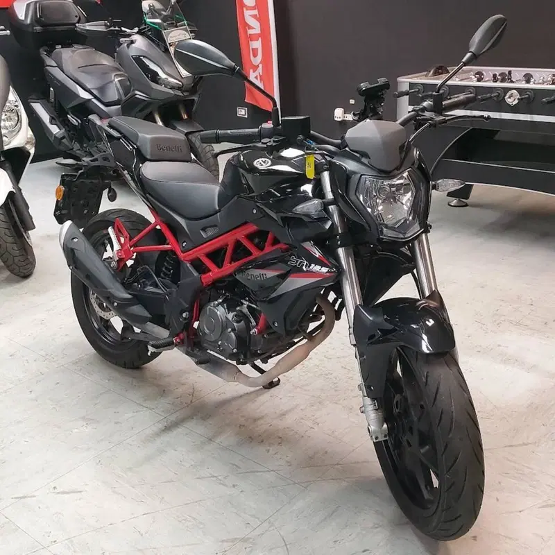 Benelli BN 125 (2021 - 25) (2)