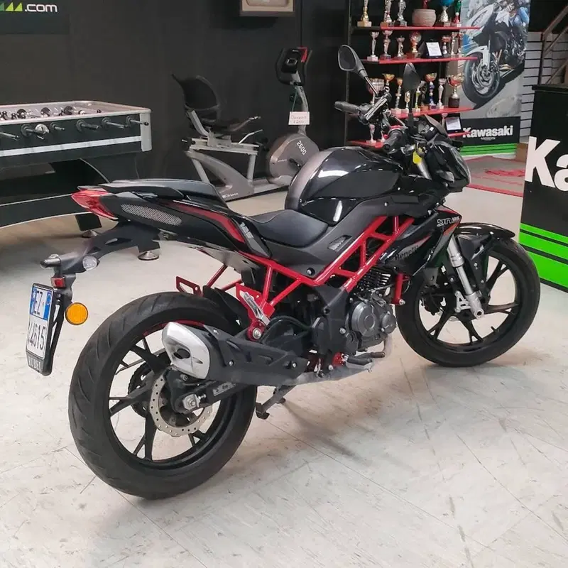 Benelli BN 125 (2021 - 25) (3)