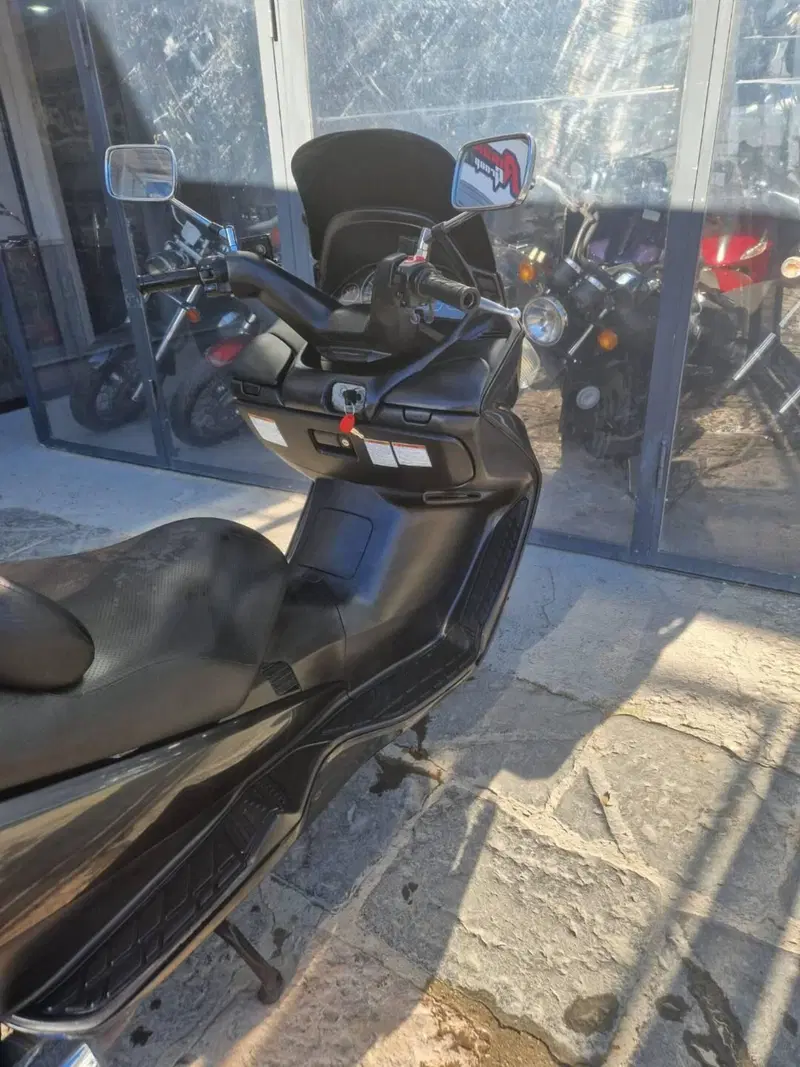 Suzuki Burgman AN 400 i.e. (2004 - 05) (6)