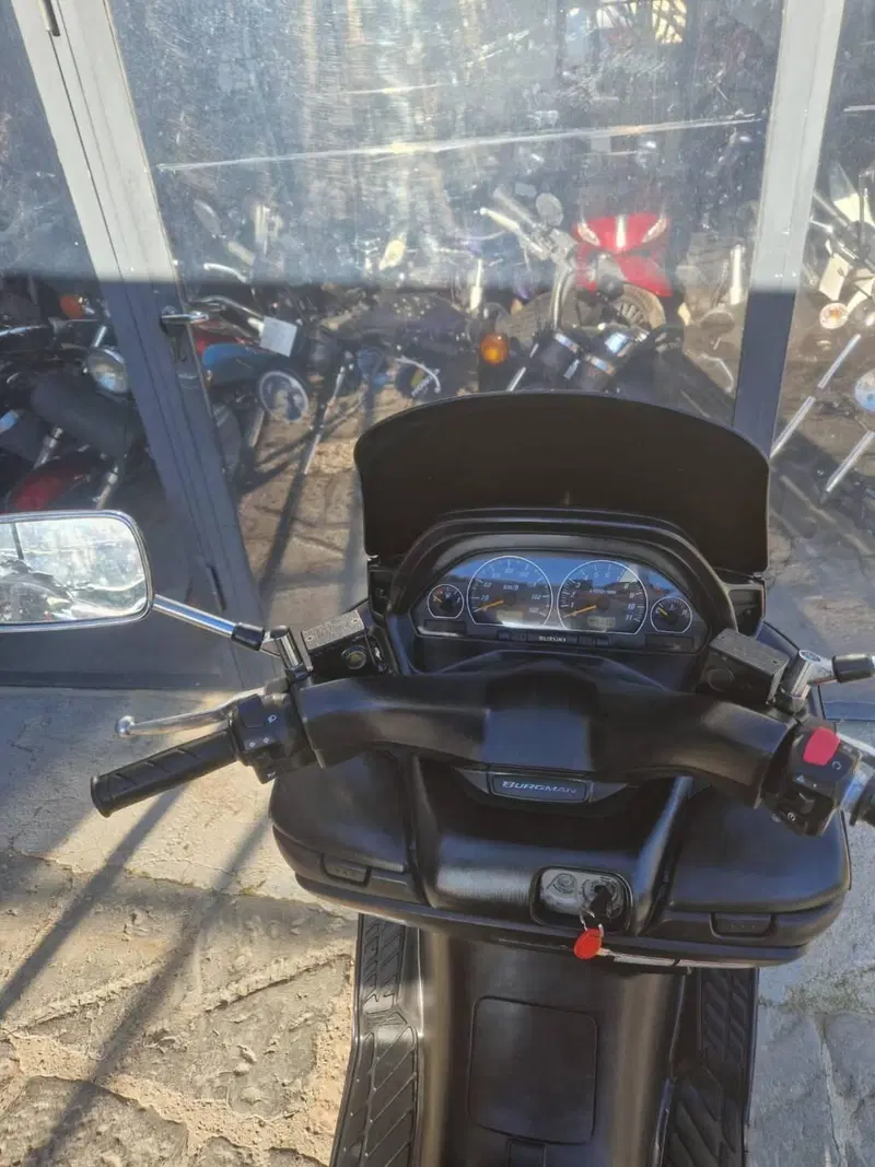 Suzuki Burgman AN 400 i.e. (2004 - 05) (15)