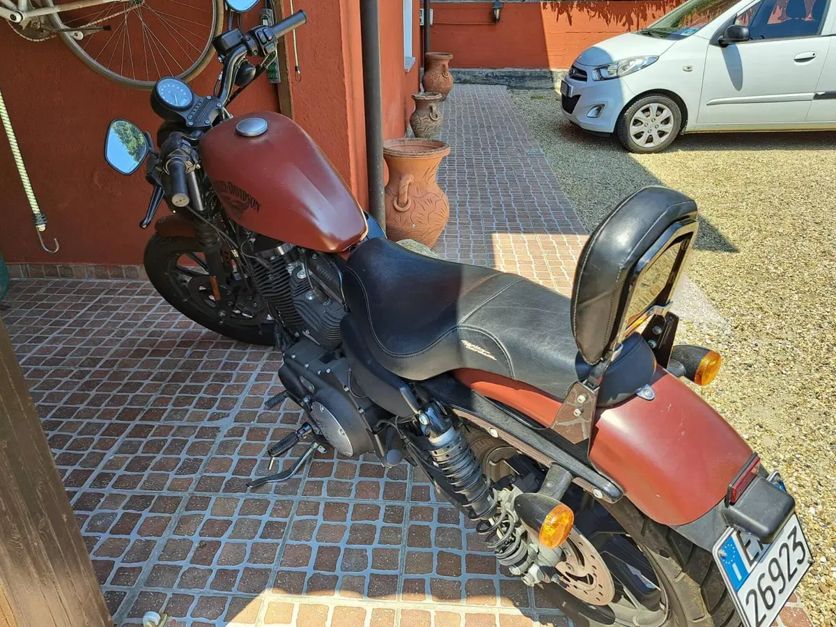 Harley-Davidson 883 SuperLow (2017 - 20) - XL 883L