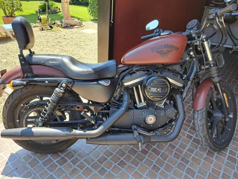 Harley-Davidson 883 SuperLow (2017 - 20) - XL 883L (2)