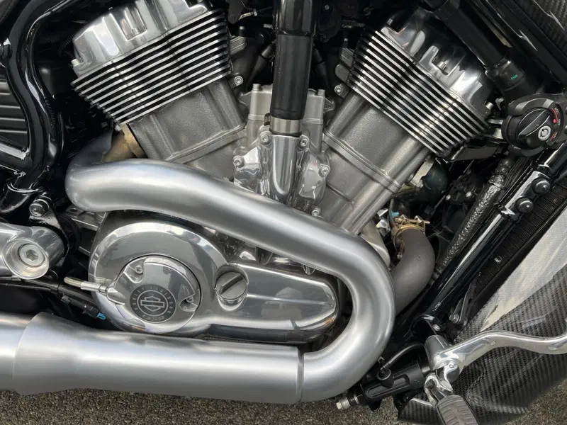 Harley-Davidson 1250 V-Rod Muscle (2009 - 17) - VRSCF (13)