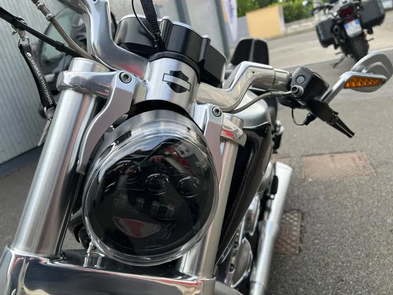 Harley-Davidson 1250 V-Rod Muscle (2009 - 17) - VRSCF (6)