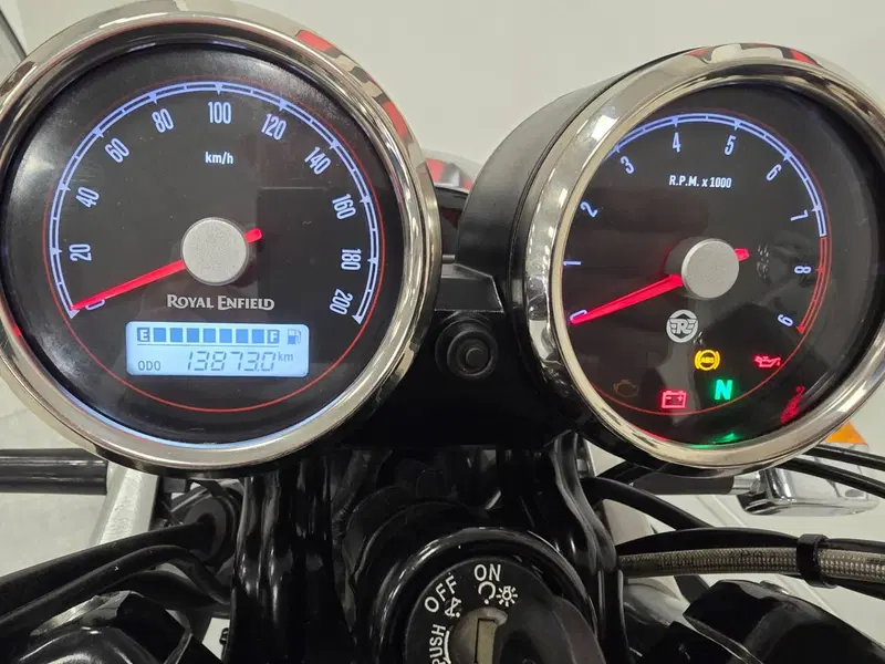 Royal Enfield Interceptor 650 (2021 - 26) (5)