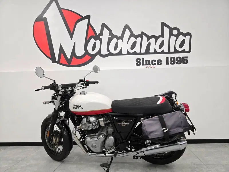 Royal Enfield Interceptor 650 (2021 - 26) (2)