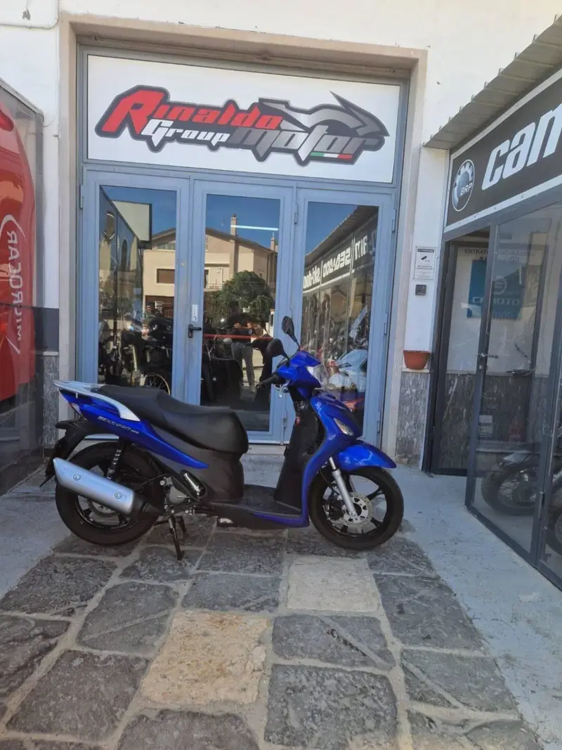 Suzuki SIXteen 125 (2007 - 14) (2)
