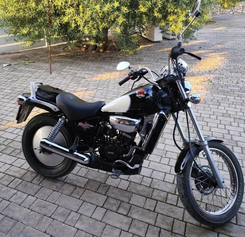 Aprilia Red Rose (5)