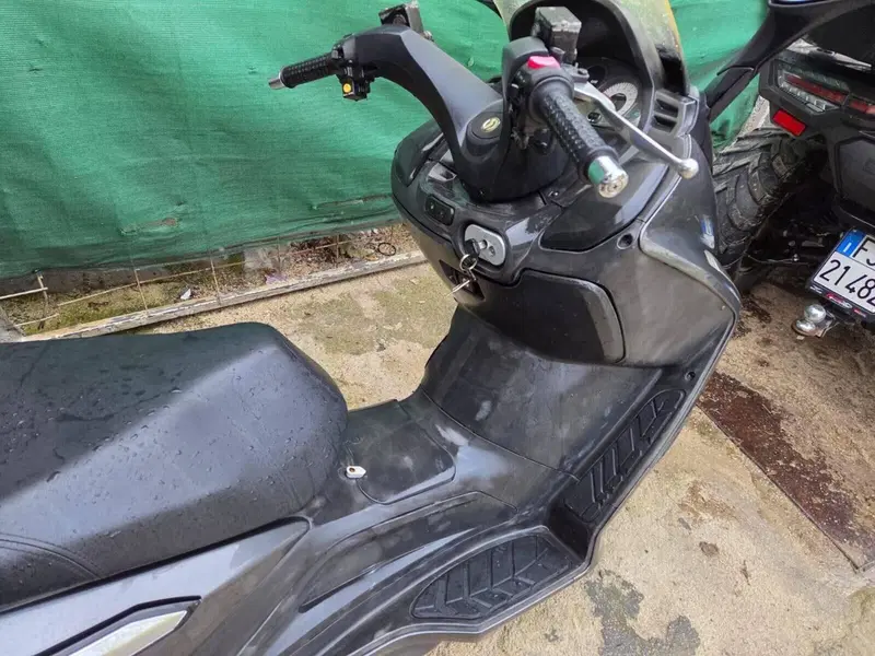 Sym Joymax 250 (2005 - 09) (5)