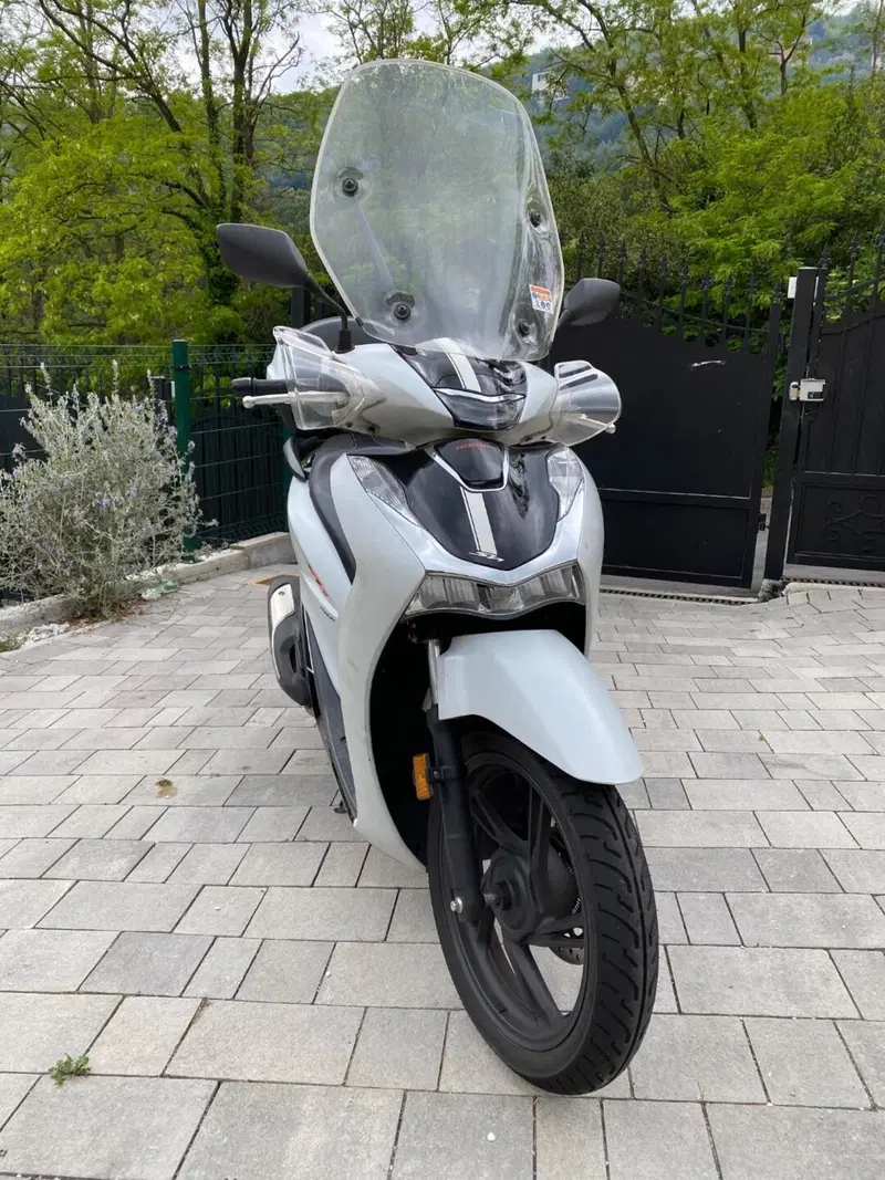 Honda SH 150i Sport (2022 - 23) (2)