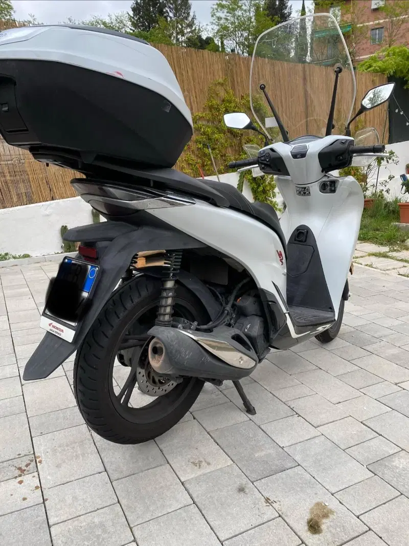Honda SH 150i Sport (2022 - 23) (3)