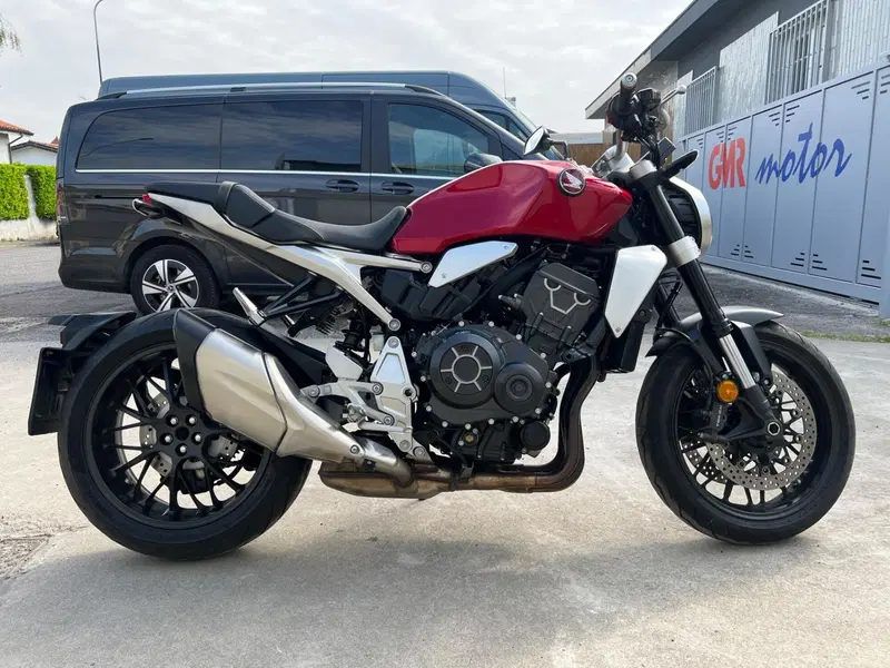 Honda CB 1000 R (2021 - 25) (2)
