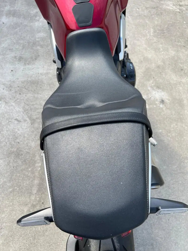 Honda CB 1000 R (2021 - 25) (6)