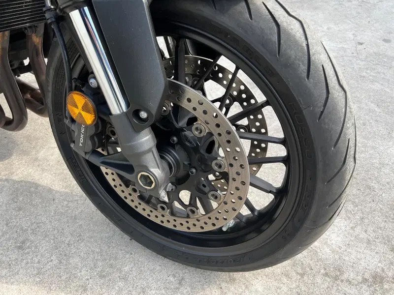 Honda CB 1000 R (2021 - 25) (15)