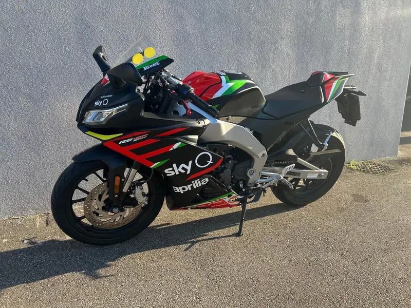 Aprilia RS 125 GP Replica (2021 - 24) (4)