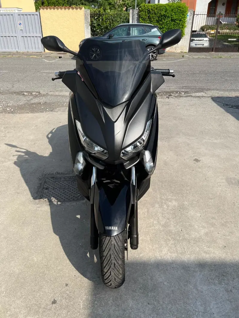 Yamaha X-Max 400 ABS (2013 - 16) (3)