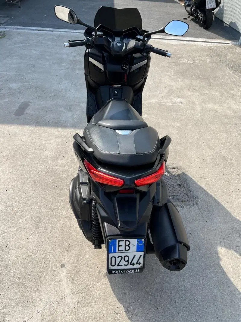Yamaha X-Max 400 ABS (2013 - 16) (4)