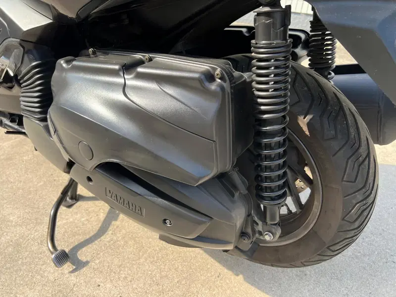Yamaha X-Max 400 ABS (2013 - 16) (8)