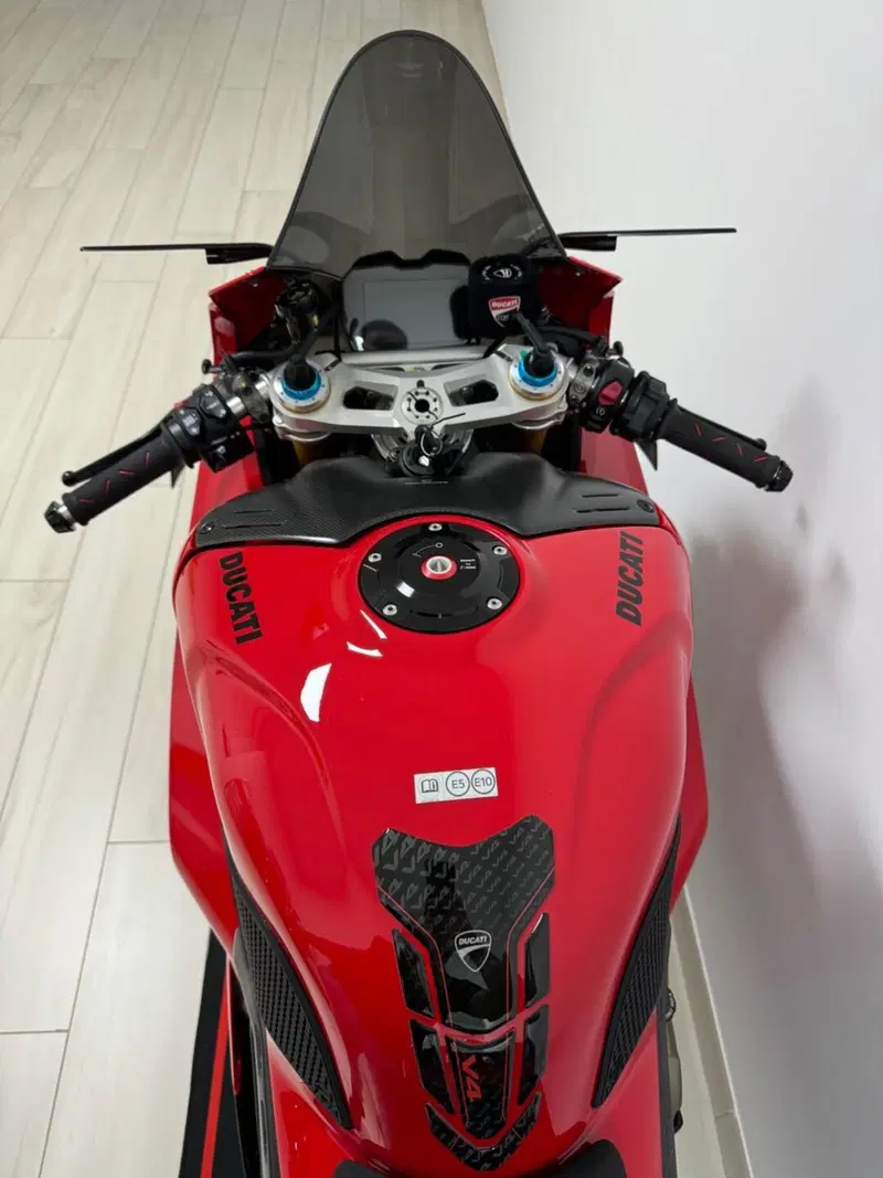Ducati Panigale V4 S (2022 - 24) (13)
