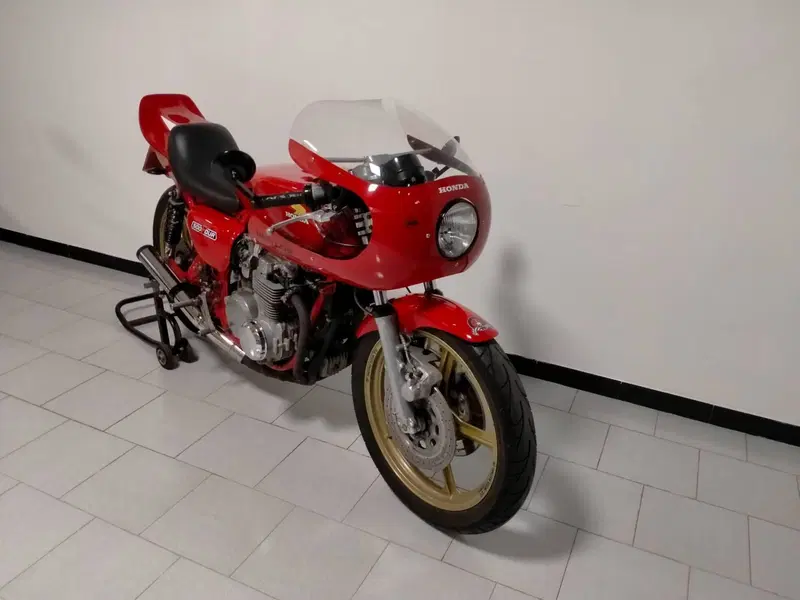 Honda Cb 500 four (2)