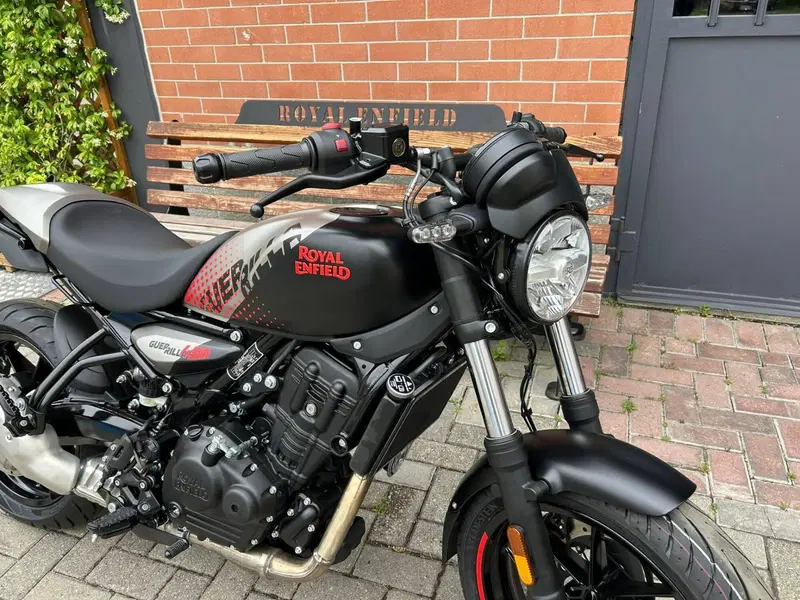 Royal Enfield Guerrilla 450 Apex (2026) (3)