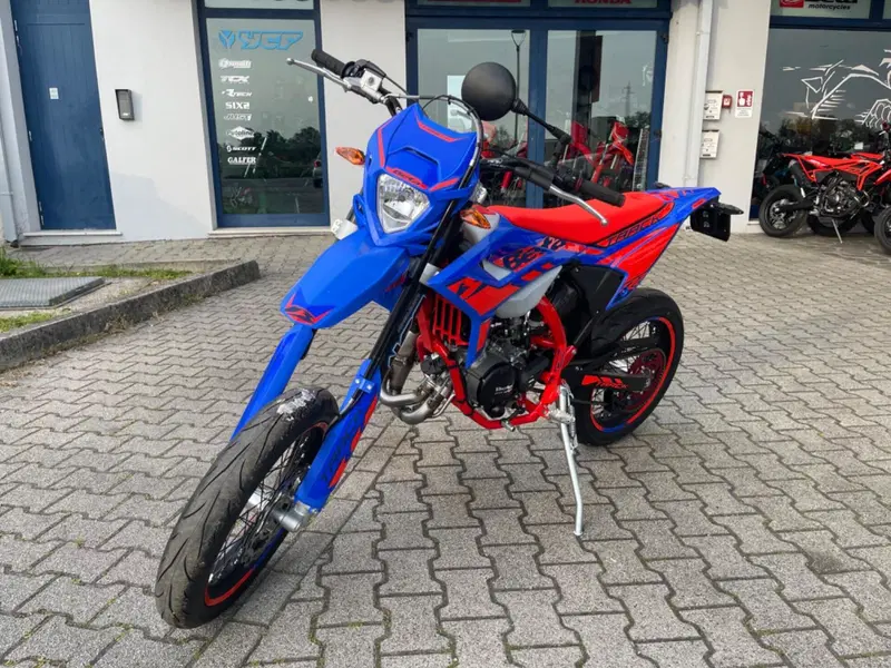 Betamotor RR 50 Motard Track (2021 - 26) (2)