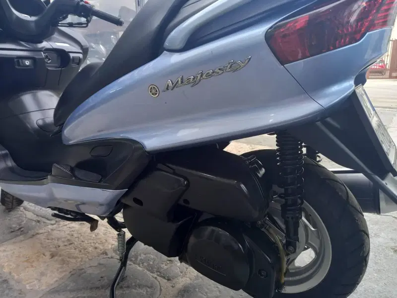 Yamaha Majesty 250 (1999 - 06) (4)