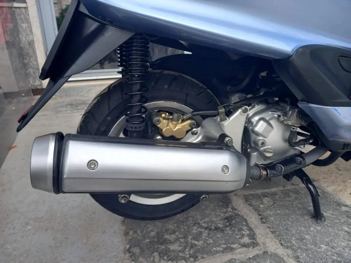 Yamaha Majesty 250 (1999 - 06) (9)