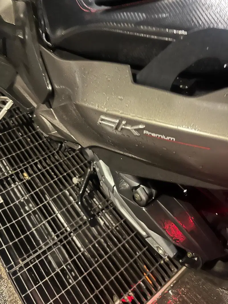 Kymco AK 550 Premium (2023 - 25) (9)