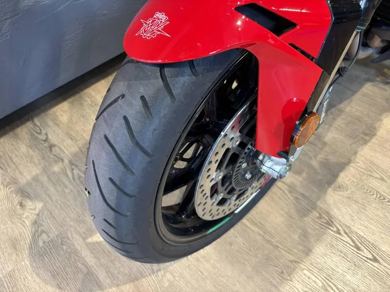 MV Agusta Turismo Veloce 800 RC SCS (2022 - 26) (8)