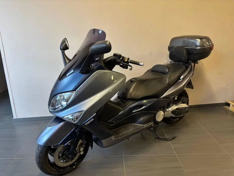 Yamaha T-Max 500 (2004 - 07) (4)