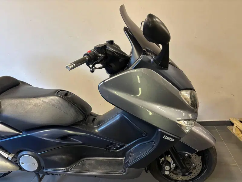 Yamaha T-Max 500 (2004 - 07) (8)