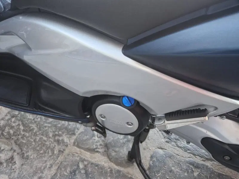 Yamaha T-Max 500 (2004 - 07) (13)