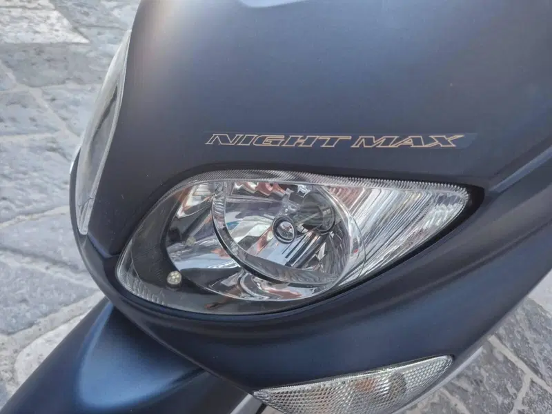 Yamaha T-Max 500 (2004 - 07) (17)