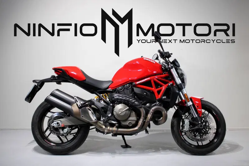 Ducati Monster 821 Stripe ABS (2015 - 17)