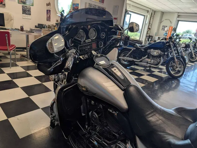 Harley-Davidson 1450 Electra Glide Ultra Classic (2003 - 05) - FLHTCUI (13)