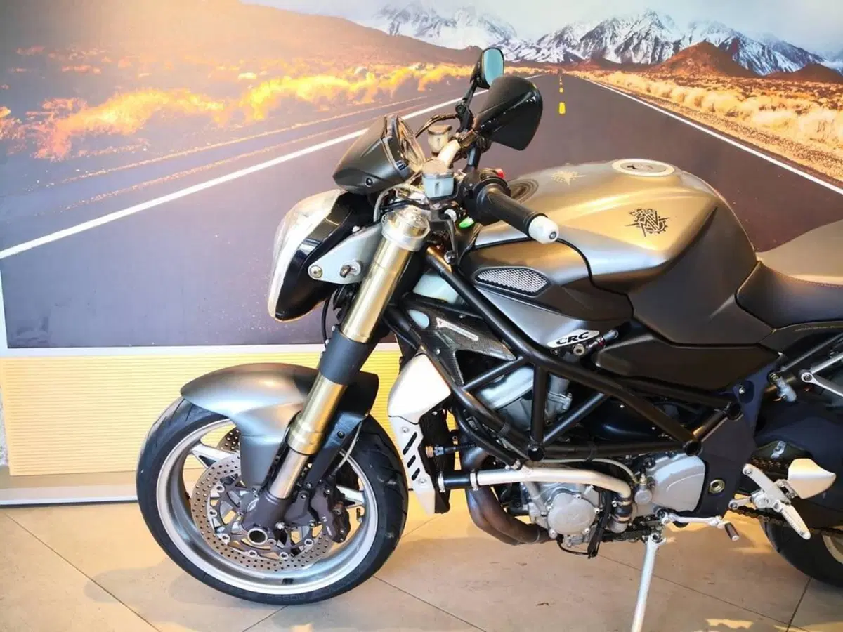MV Agusta Brutale 750 S (2002 - 06) (10)
