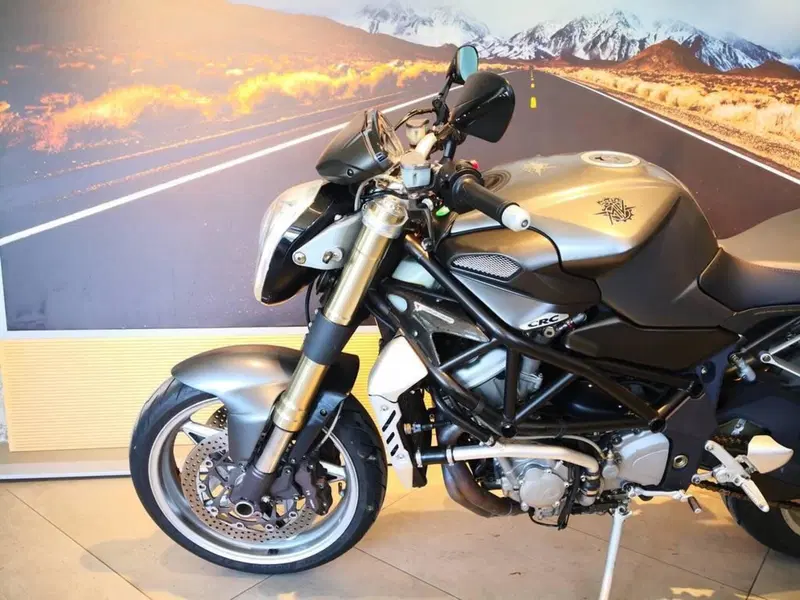 MV Agusta Brutale 750 S (2002 - 06) (10)