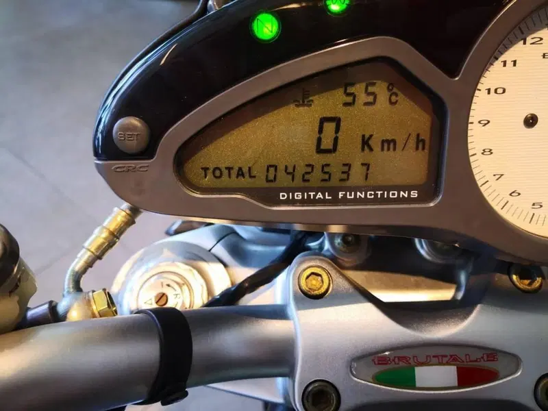 MV Agusta Brutale 750 S (2002 - 06) (12)