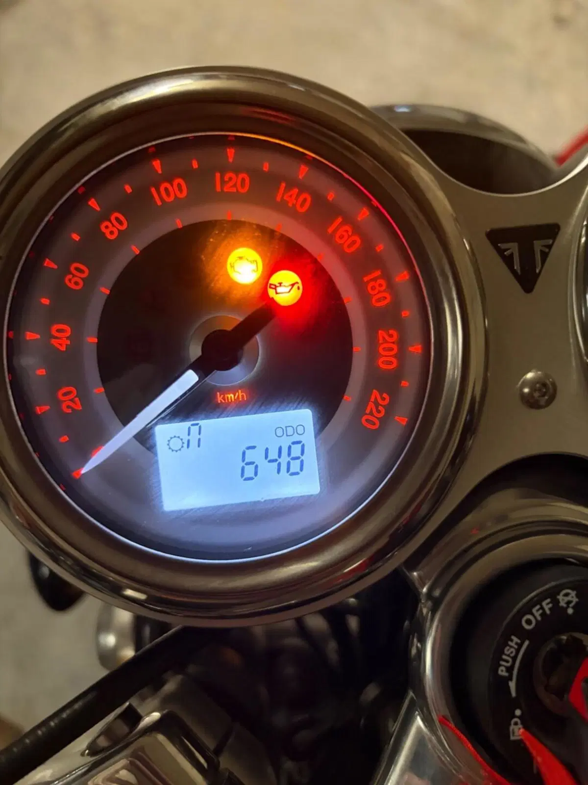 Triumph Thruxton RS Final Edition (2024 - 25) (9)